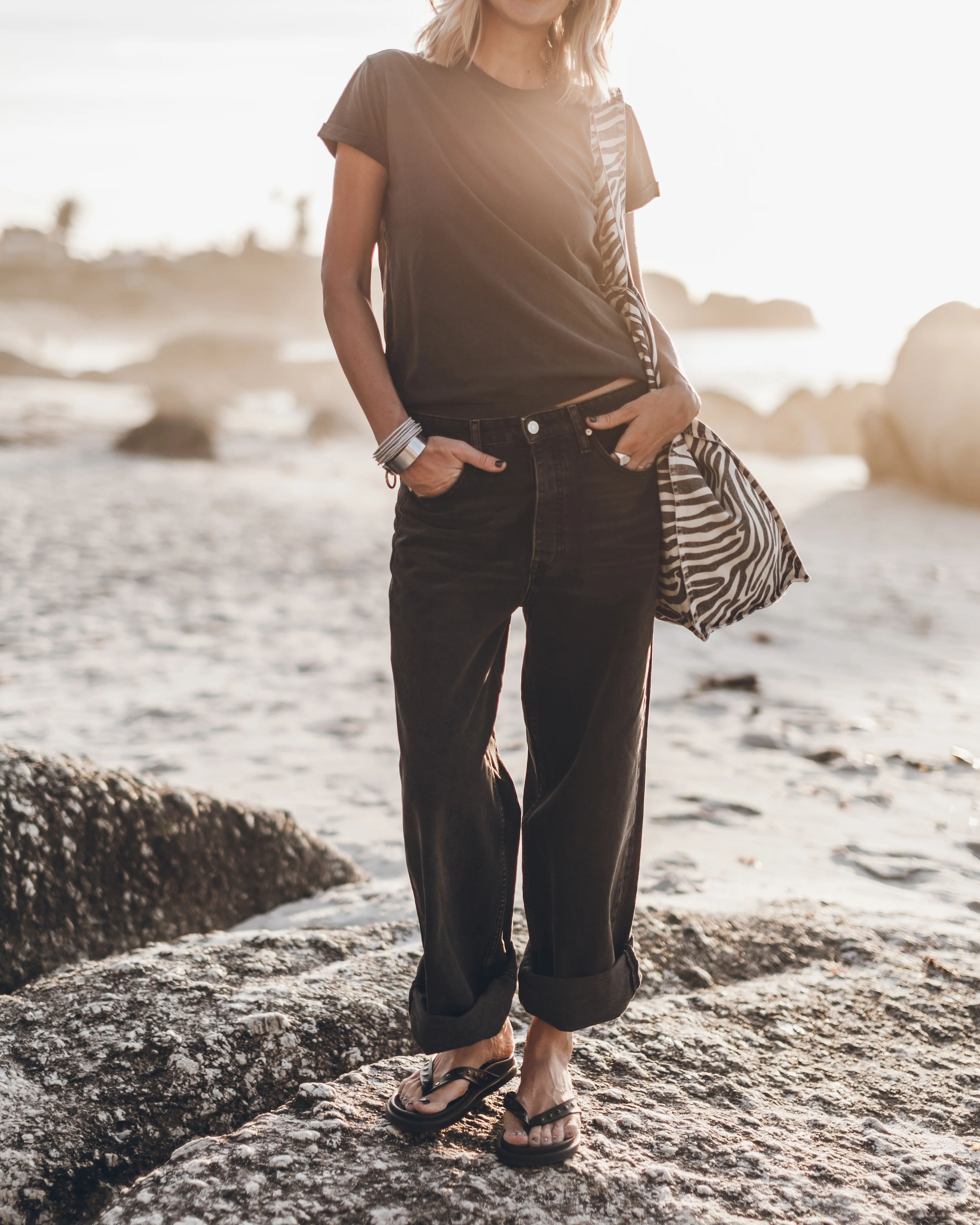The Black Baggy Jeans - Image 6