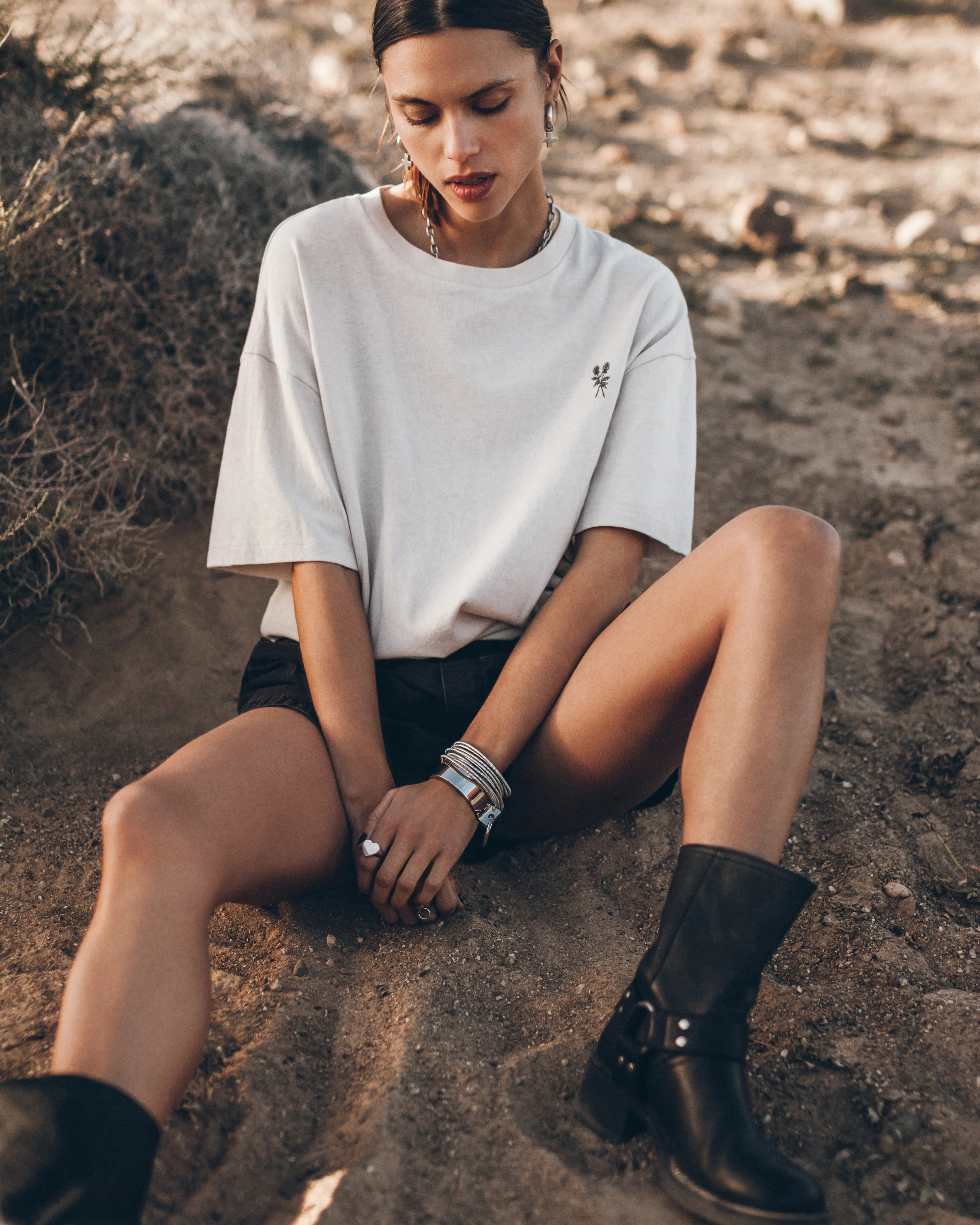 The Roses Oversized T-Shirt - Image 3